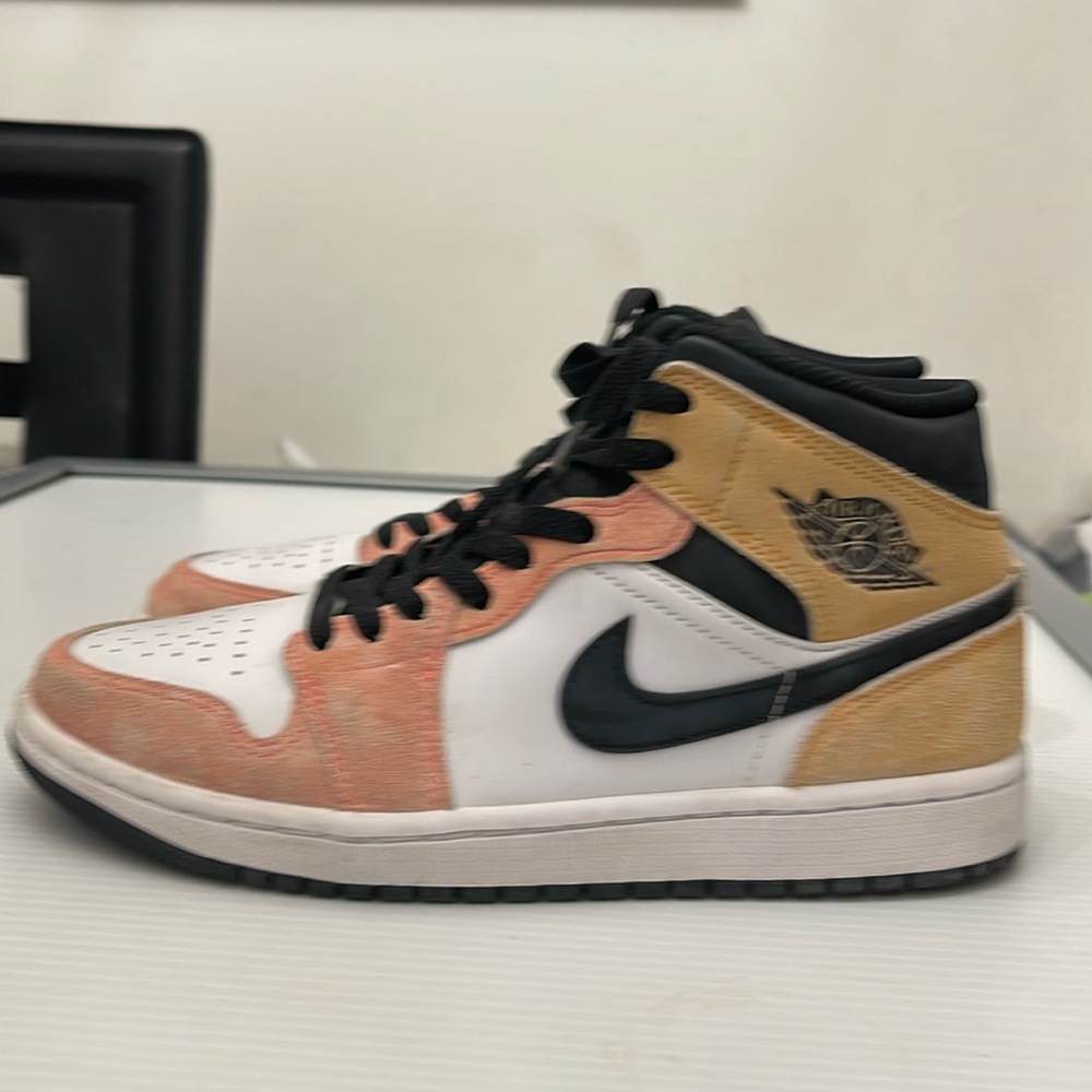NIKE AIR JORDAN 1 MID BASKETBALL SNEAKERS MENS SIZE 7.5